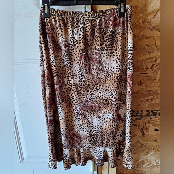 Leopard Print Paisley Skirt - Picture 3 of 8